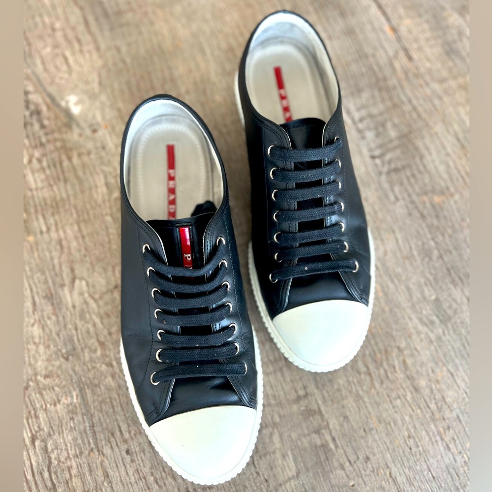 Prada Leather Cap-Toe Low-Top Sneaker